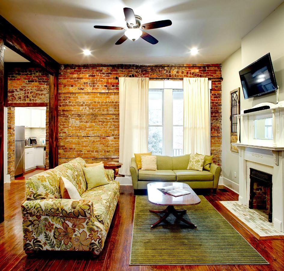 Newly Renovated Historic Savannah Townhome! ภายนอก รูปภาพ