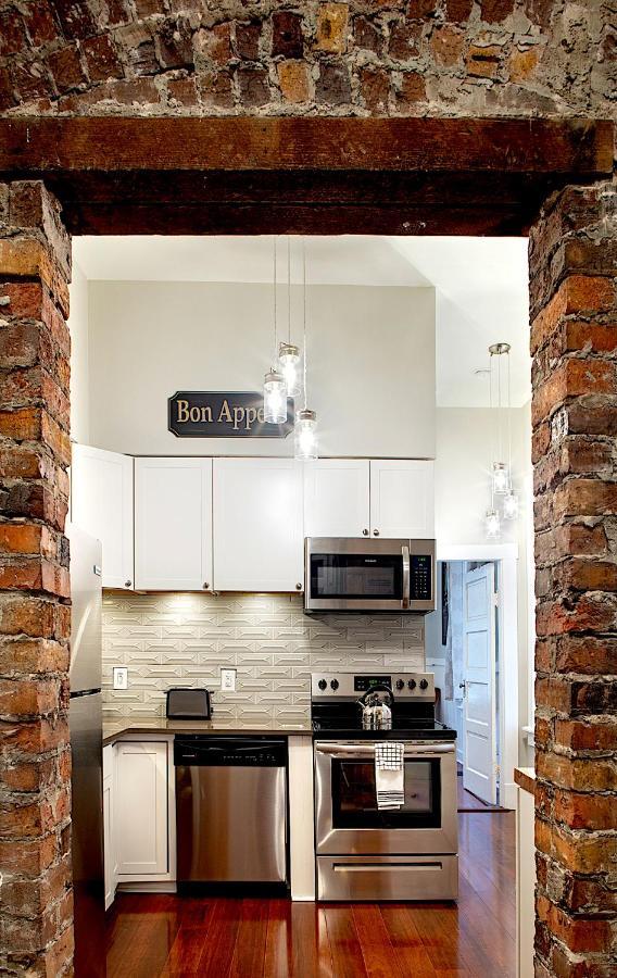Newly Renovated Historic Savannah Townhome! ภายนอก รูปภาพ